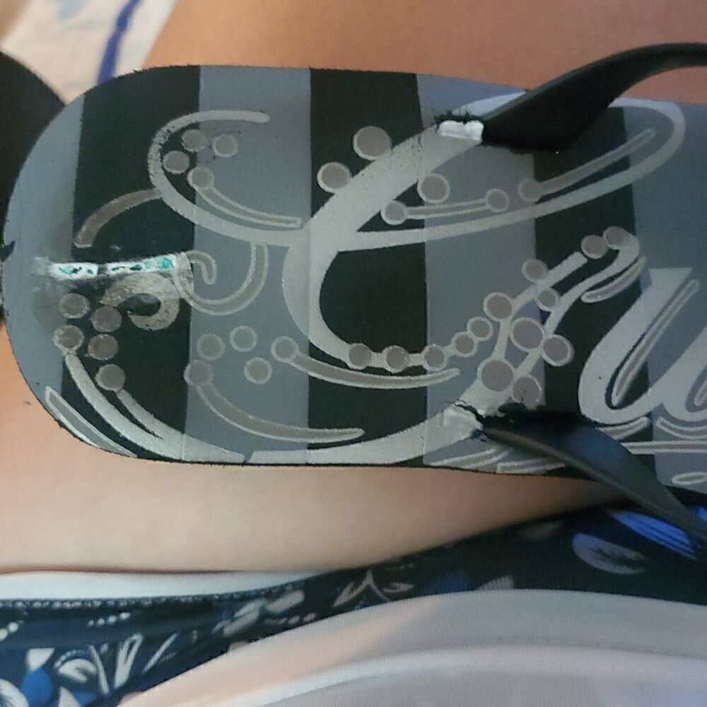 GUESS SANDALS  - Picture 3 of 5